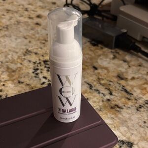 Wow extra large hair!